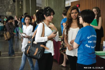 Students chat with a student mentor (right) outside H-110 between sessions at Counselling and Development’s Start Right workshop on Aug. 26. 
